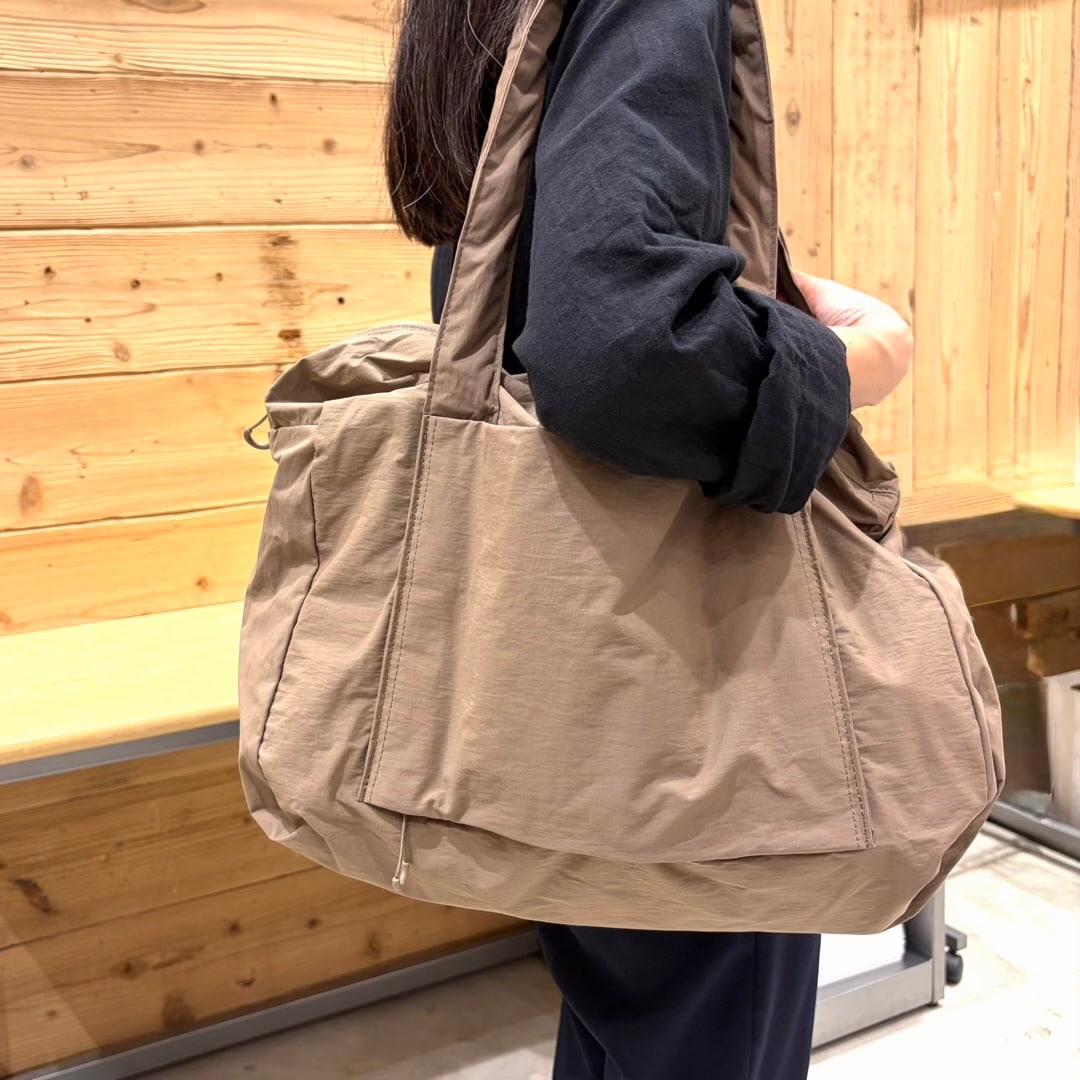 【リーフウォーク稲沢】旅行や帰省に便利|再生ナイロンたためるボストンバッグ
