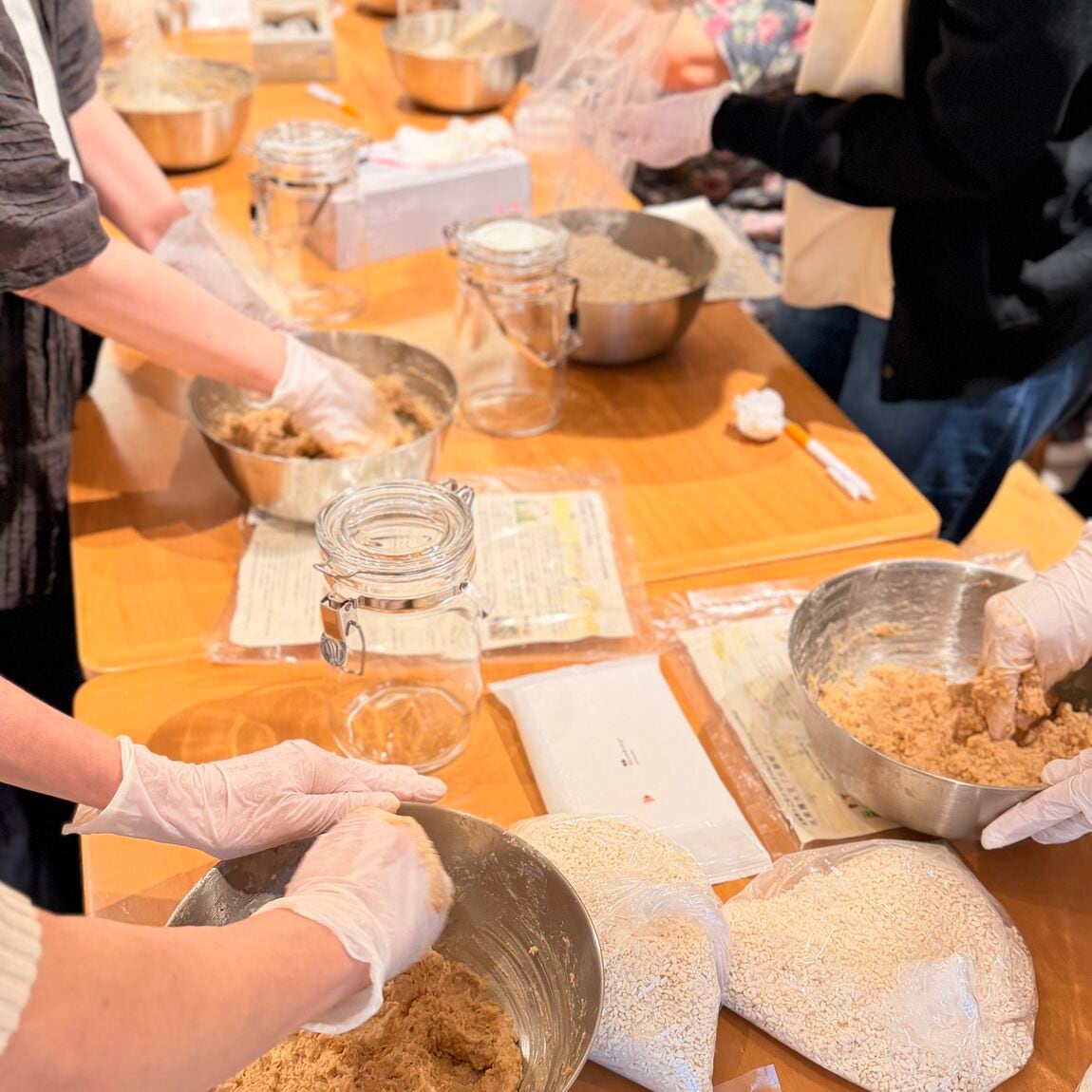 【阪急西宮ガーデンズ】大和大鉄砲大豆の味噌づくりつながる市ワークショップ　イベントレポート_9gSun3