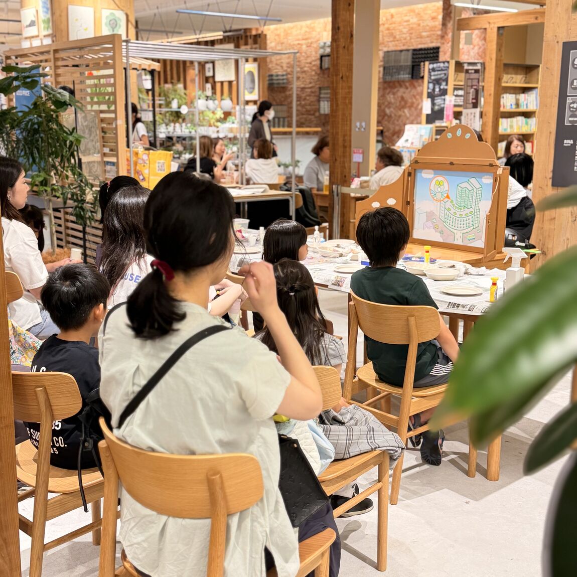 【阪急西宮ガーデンズ】葉っぱでかざる！アートトレーづくり  イベントレポート_0vmqtP