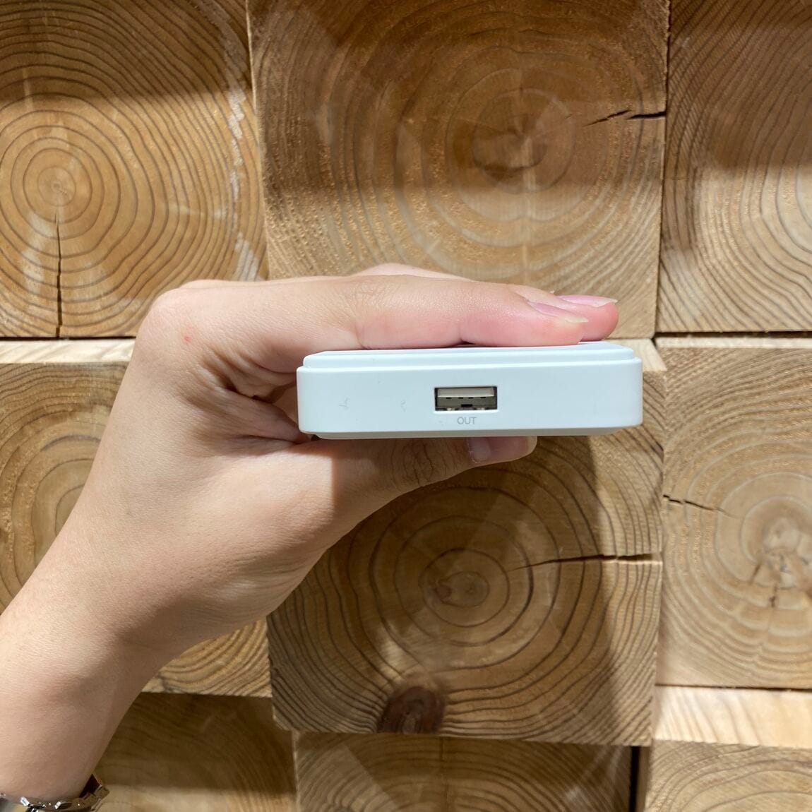【アミュプラザ鹿児島】新商品｜ひとつで二役！持ち歩き充電の最適解⁉_qB3WUF