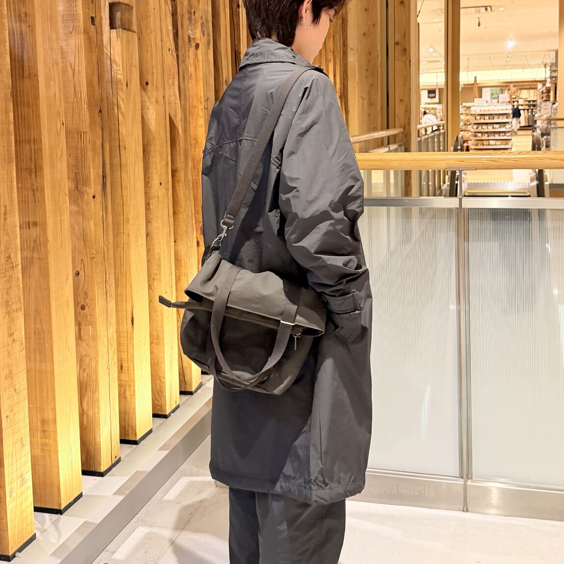 【阪急西宮ガーデンズ】身長172cm_bdR5Oy