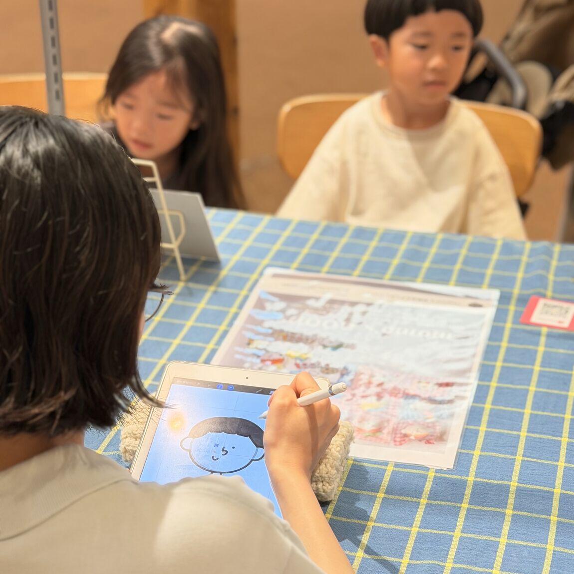【阪急西宮ガーデンズ】アートに出会う、秋。イベントレポート ― みる、えがく、つくる。―_u2u97K