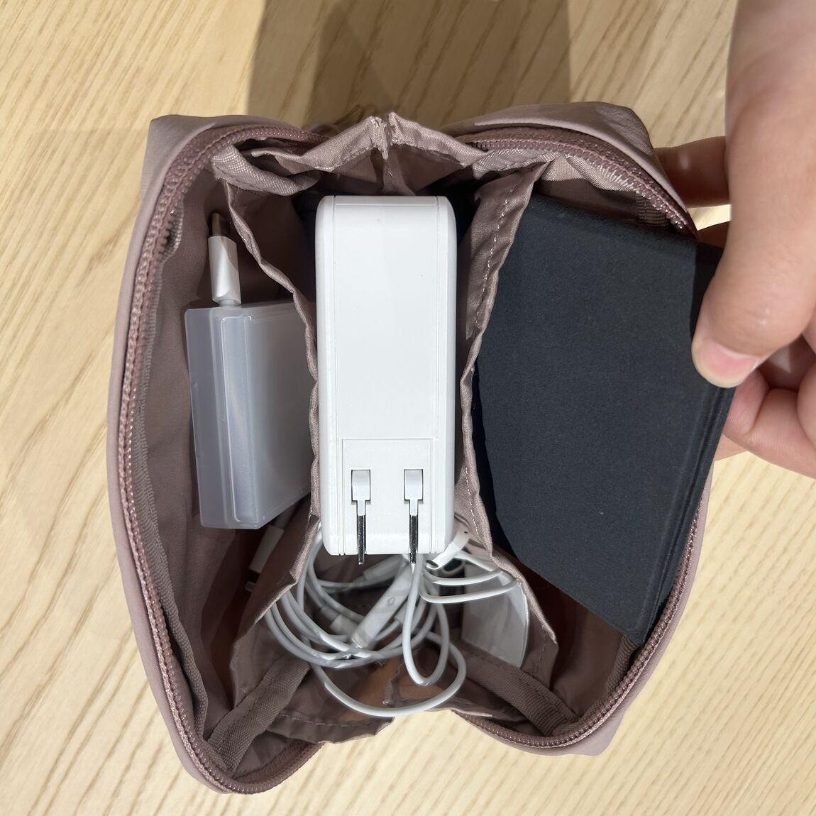 【アピタ蒲郡】可愛くて機能的なポーチが新登場しました│スタッフのおすすめ_3ahVBM