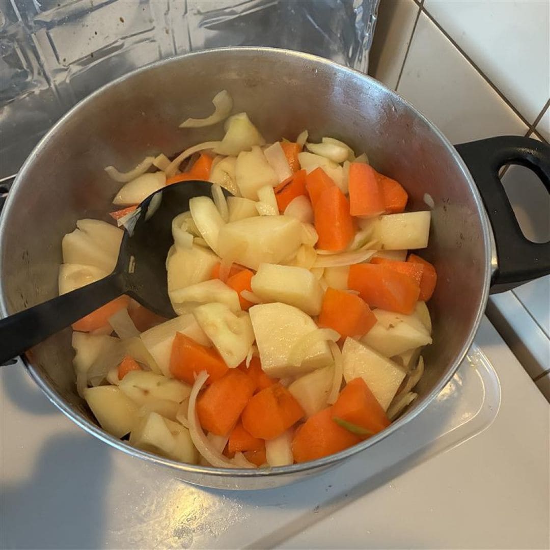 シリコーン調理スプーンで調理している様子１