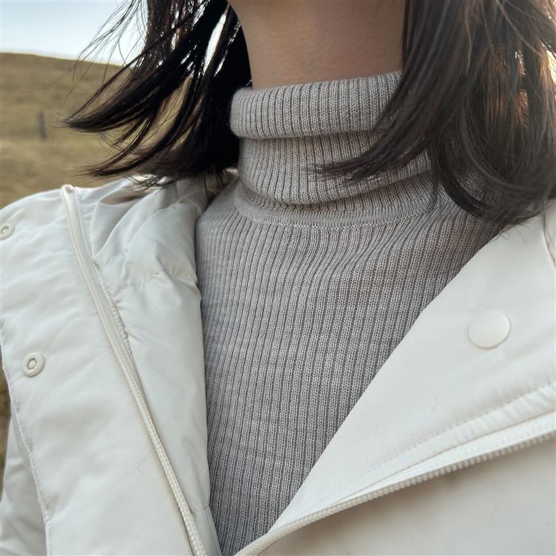 タートルネックセーターの紹介