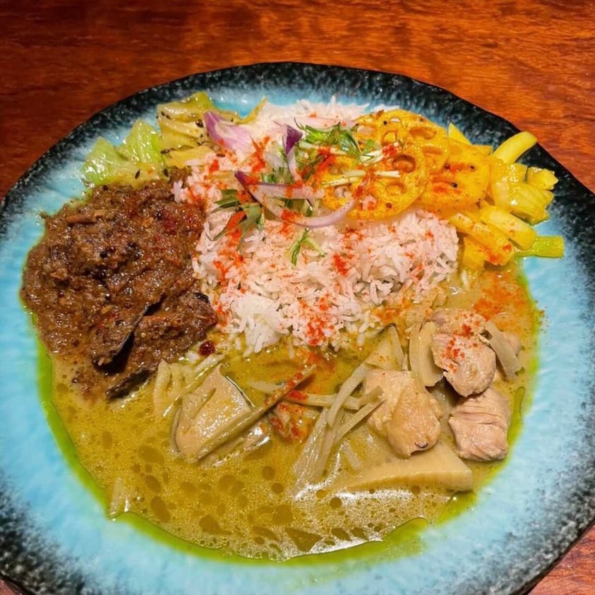 【難波】素材を生かしたカレー　グリーン