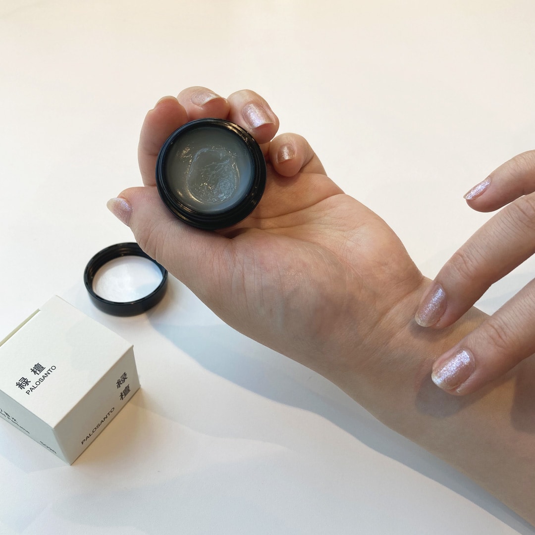 マルエイガレリア】新しい香りの練り香水が登場『緑檀』｜MUJI Labo