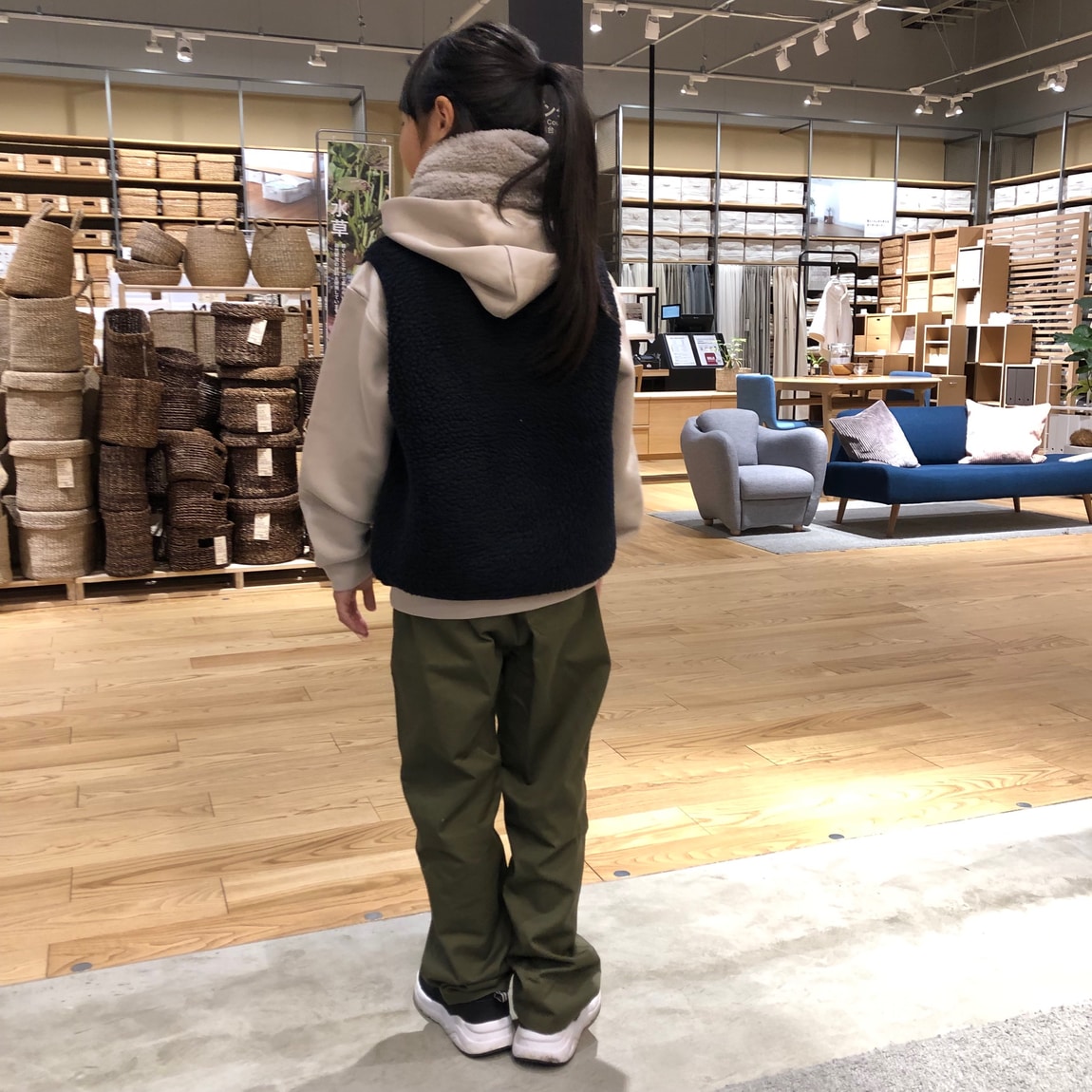 ①