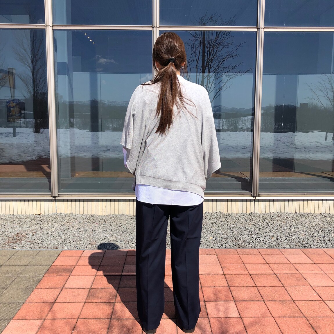 うしろ