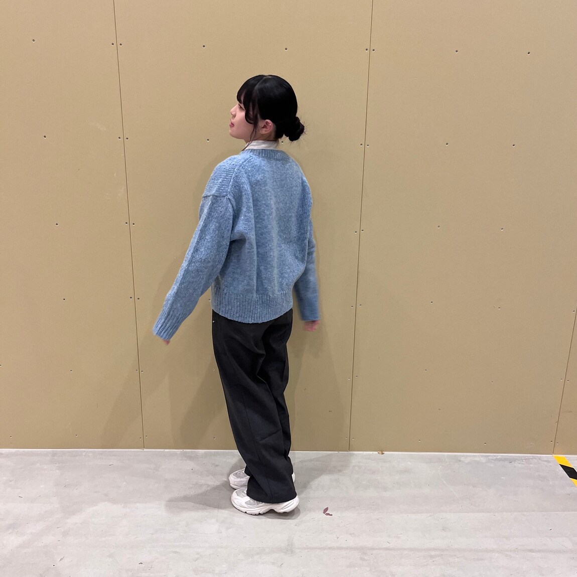 ②