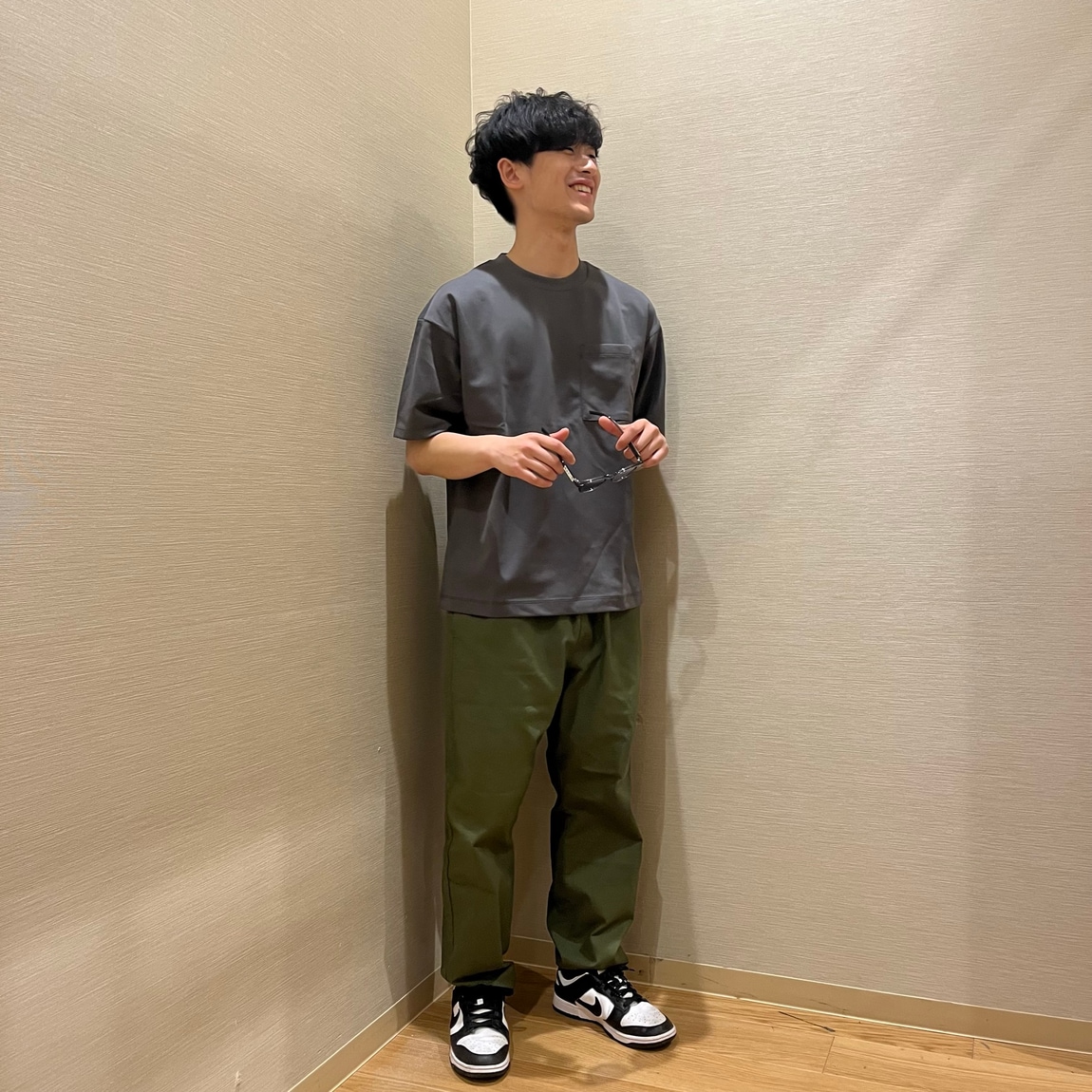 04