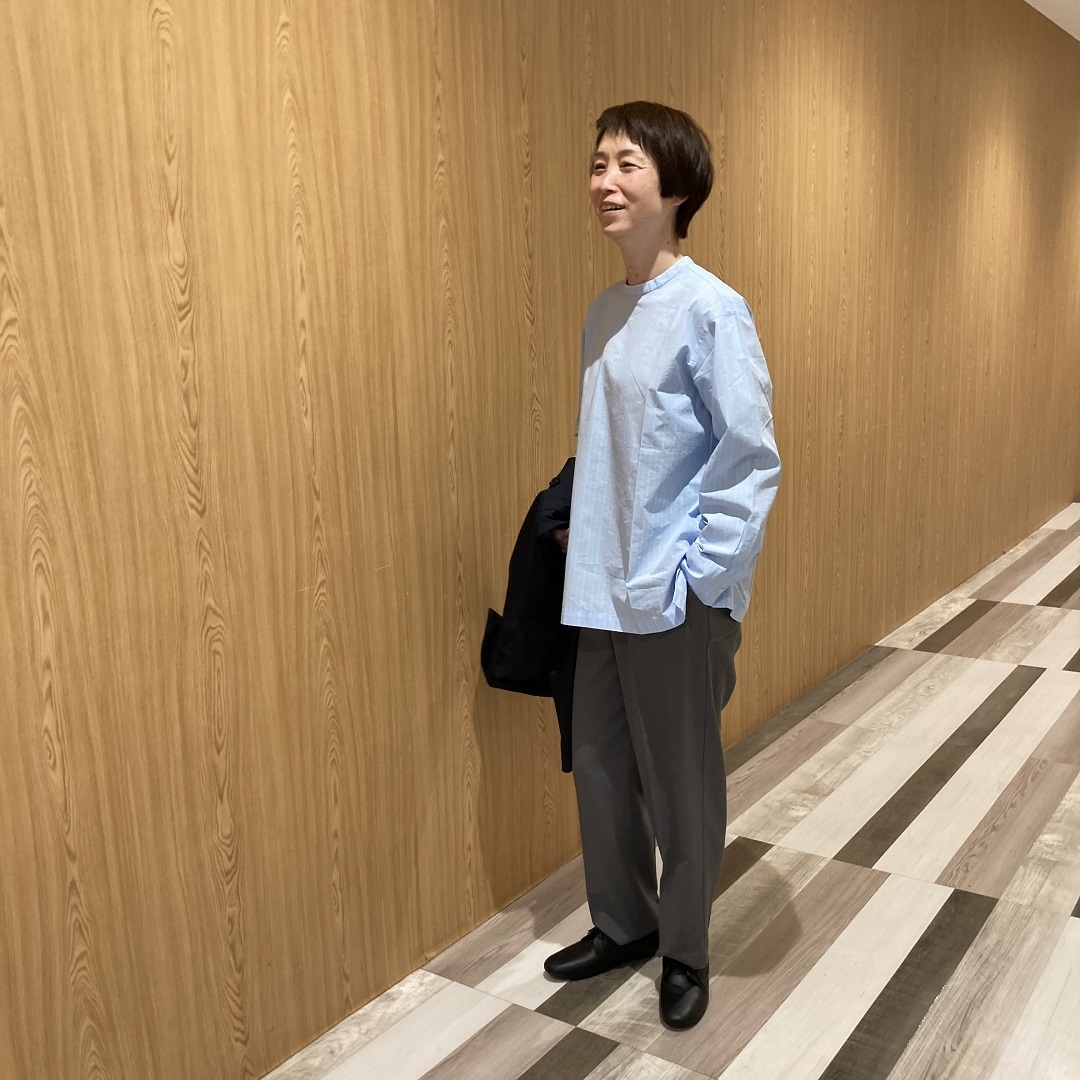 ブロード長袖ブラウス