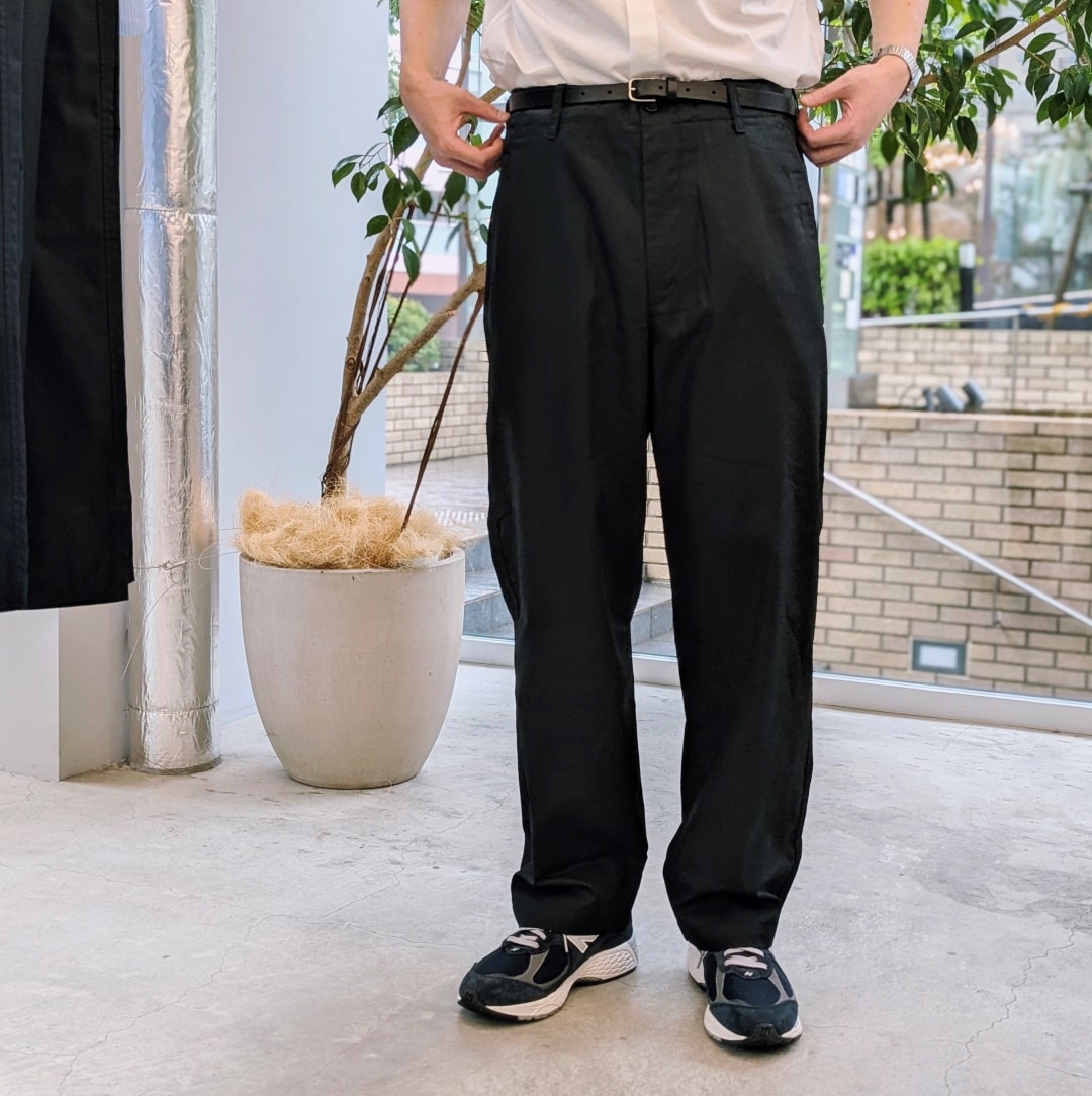 パンツ正面
