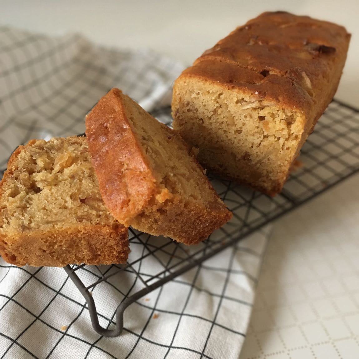 【シエスタハコダテ】芋けんぴでパウンドケーキ