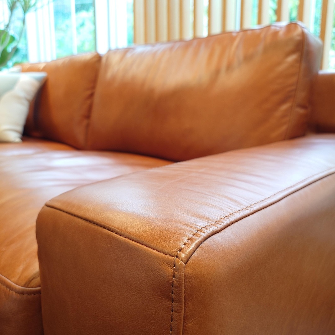 SERIEUX SOFA