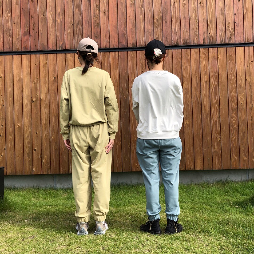 うしろ
