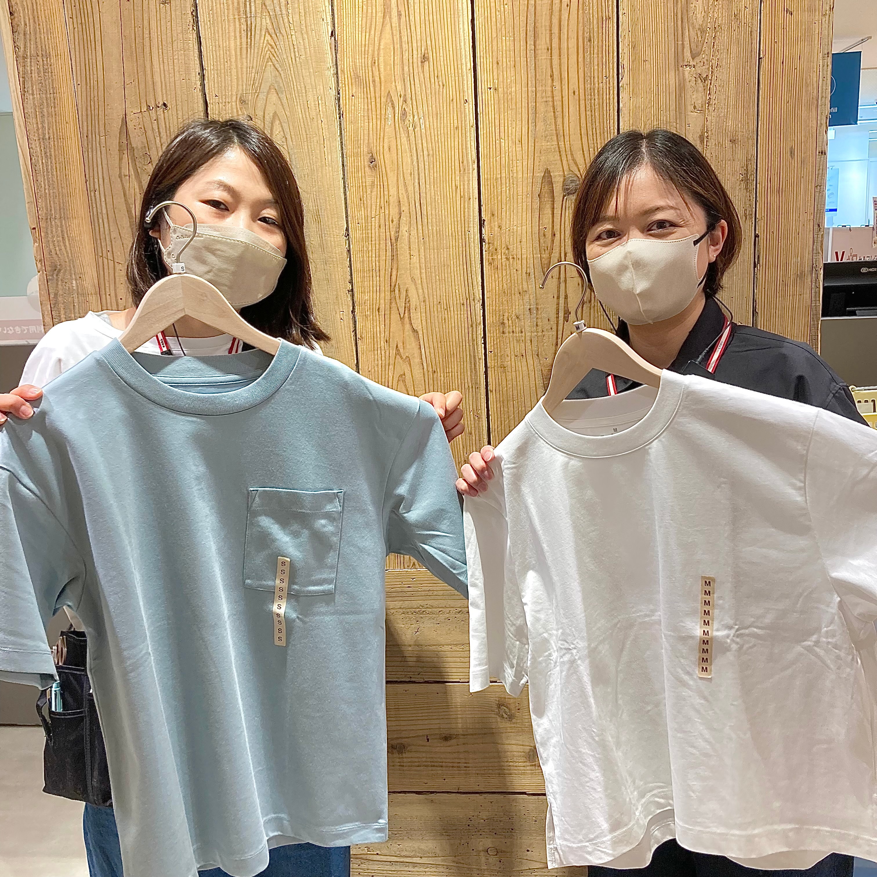 Tシャツ