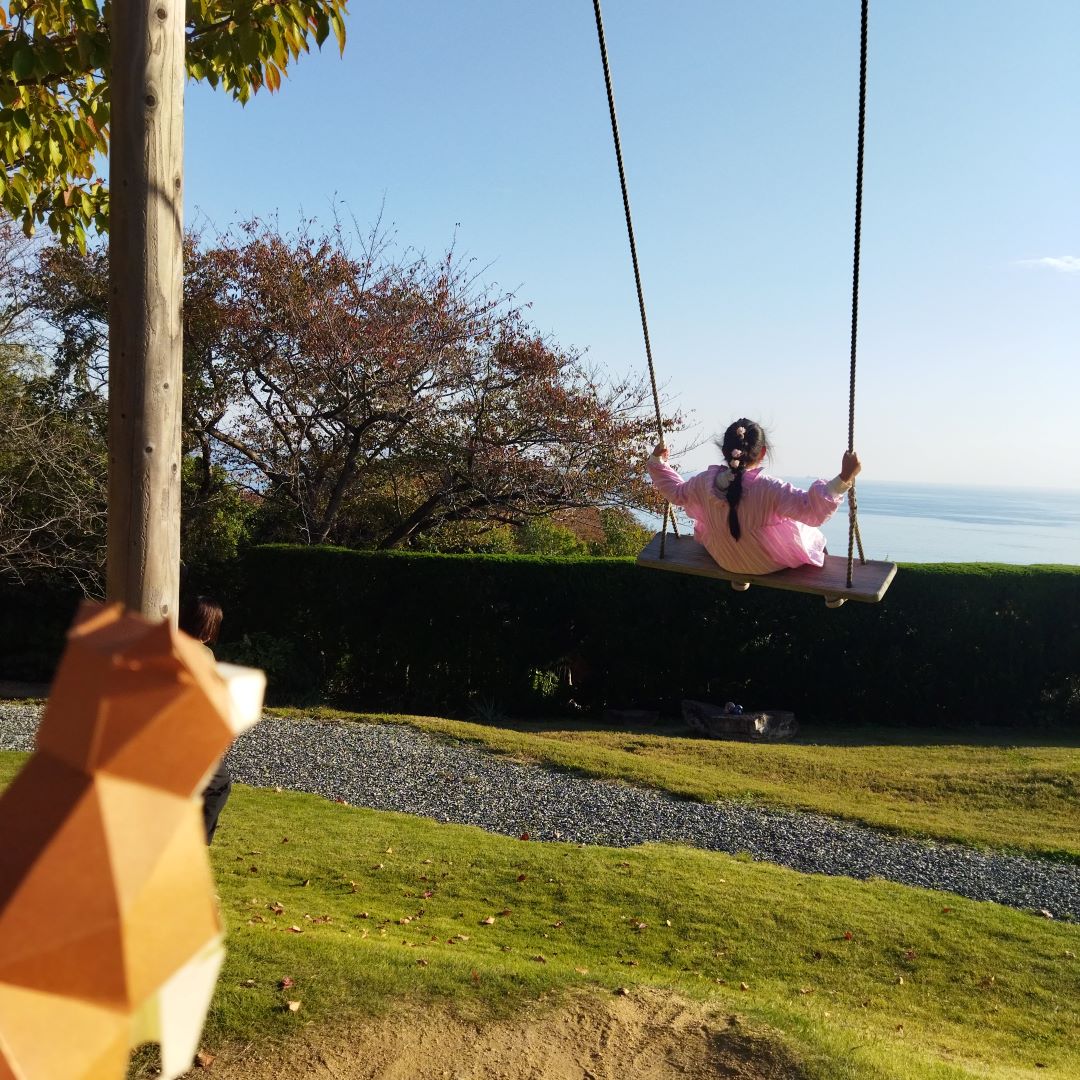 ​​【神戸阪急】ブランコ