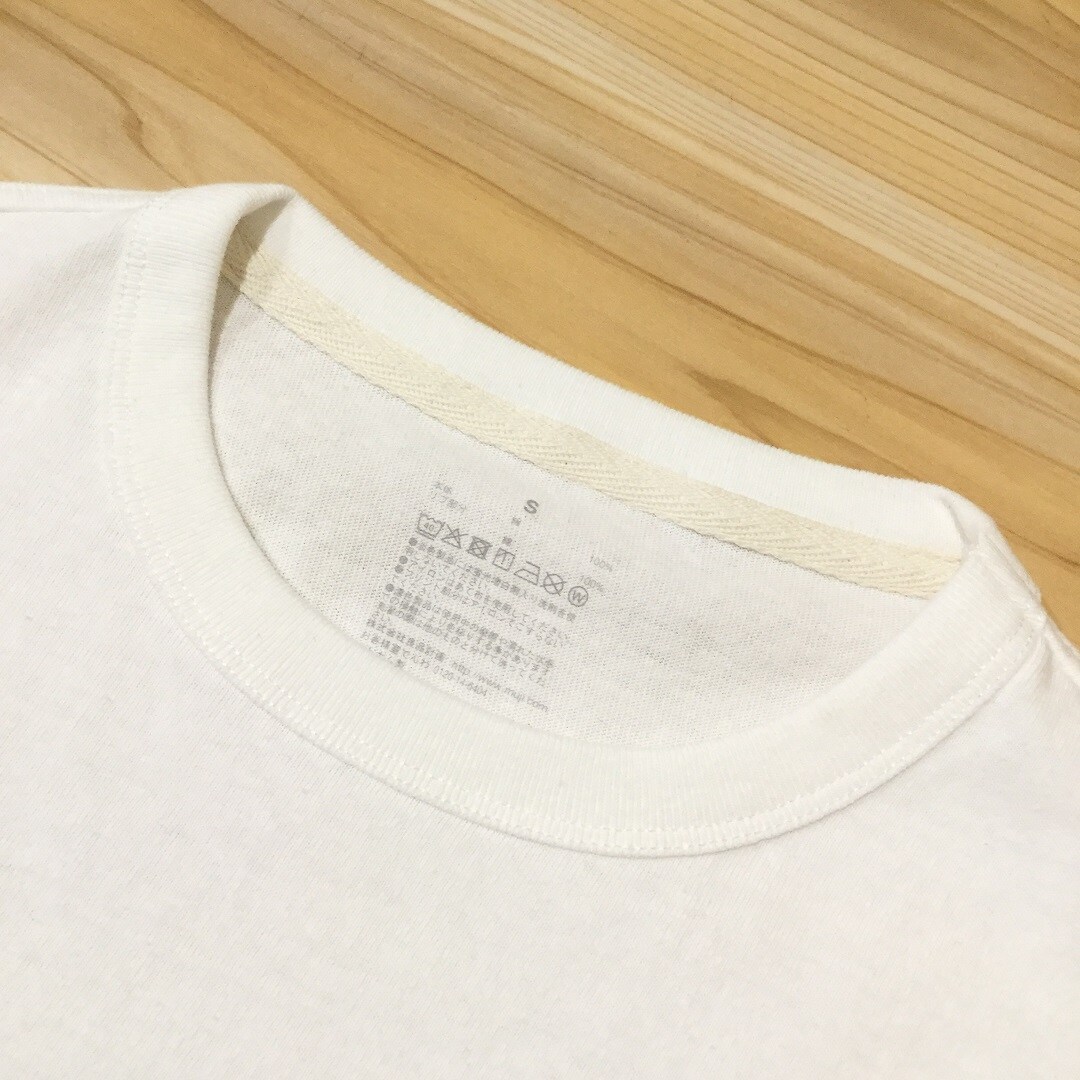 Tシャツ
