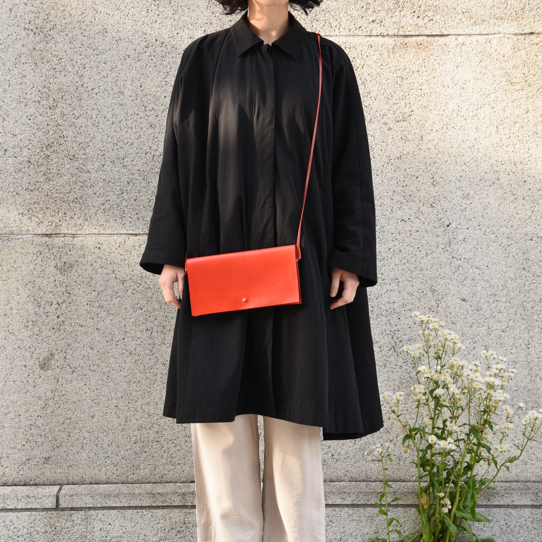 TOCHIGI LEATHER_POCHETTE_赤正面.jpg 