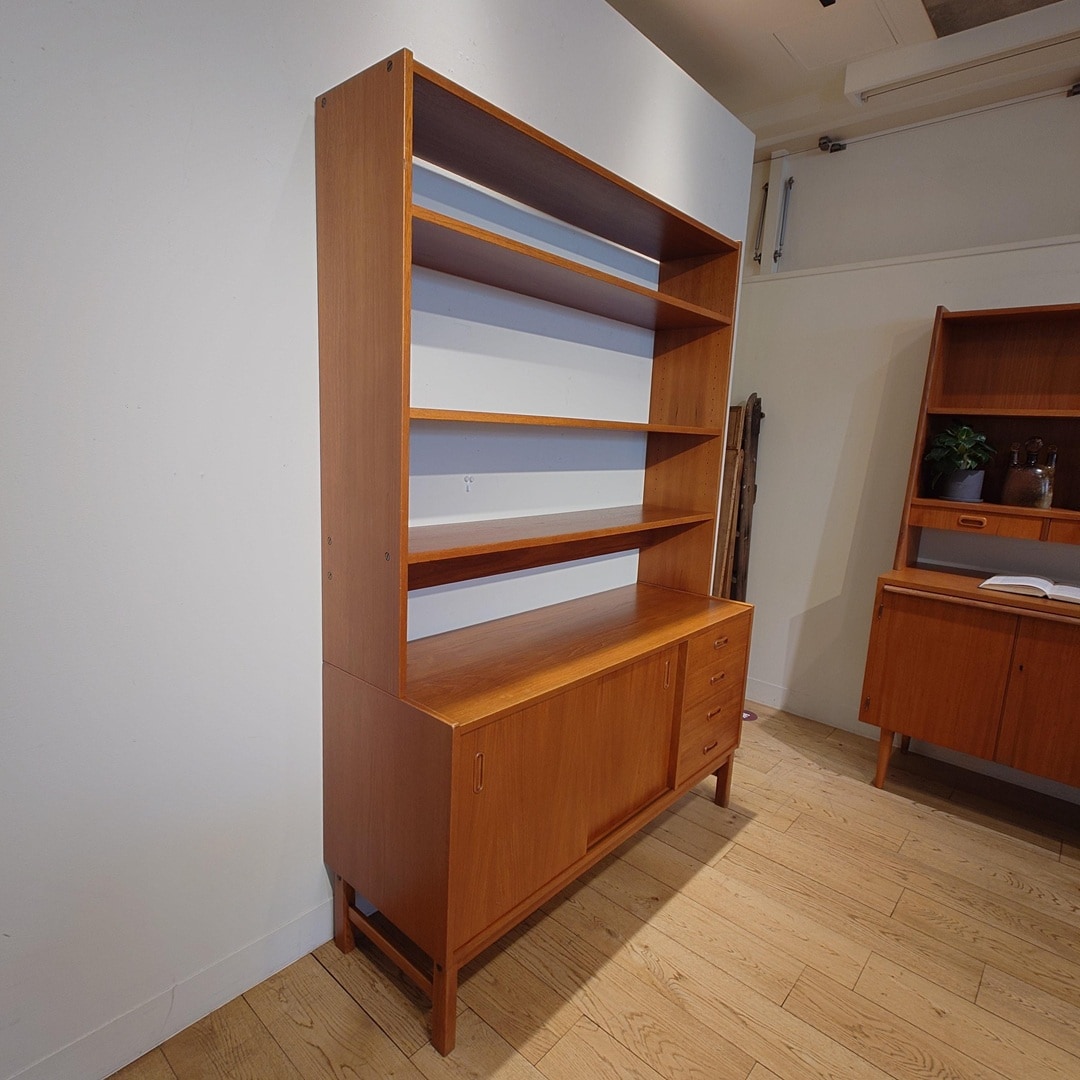 Vintage Book shelf2