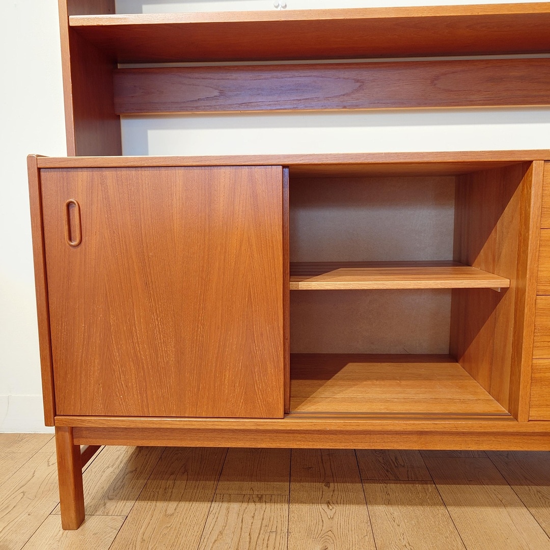 Vintage Book shelf5