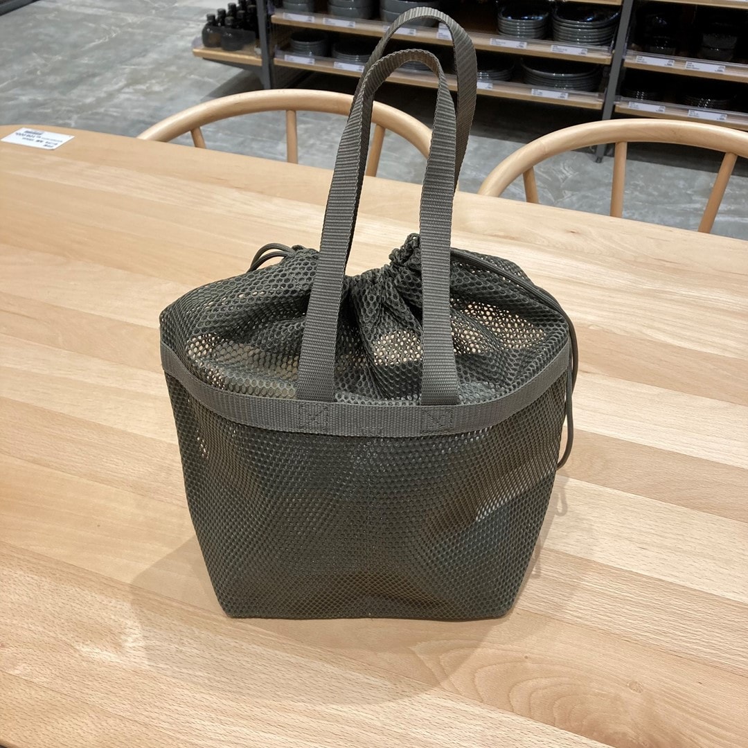 046867_20251212_01_01