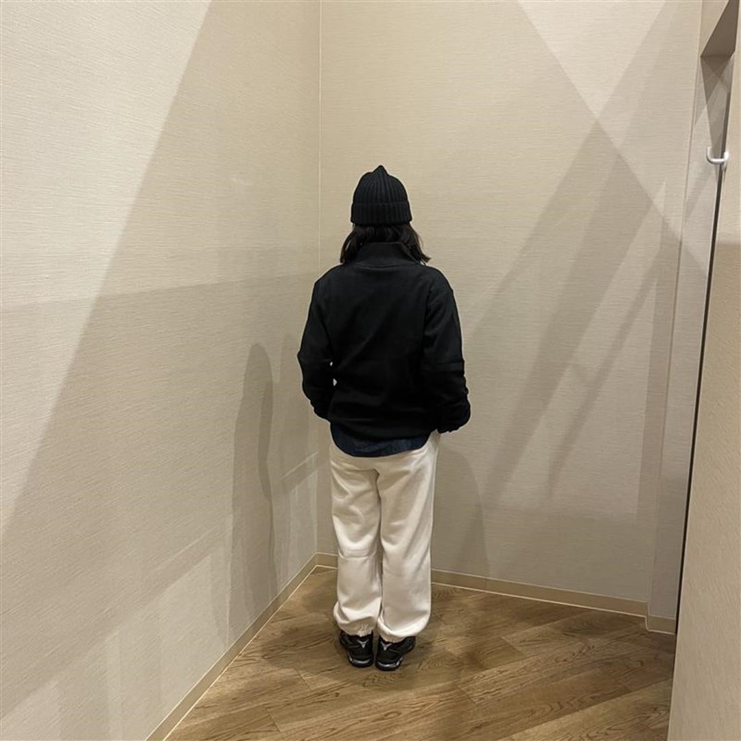 046867_20251215_01_03