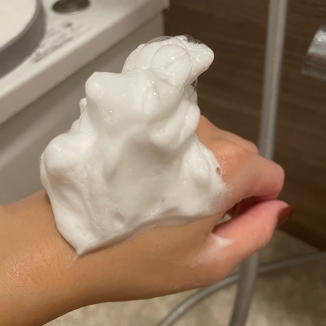 046867_20251028_01_02