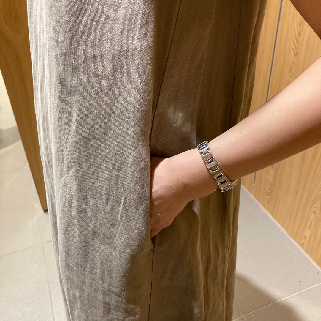 リネンワンピースのサイドポケット