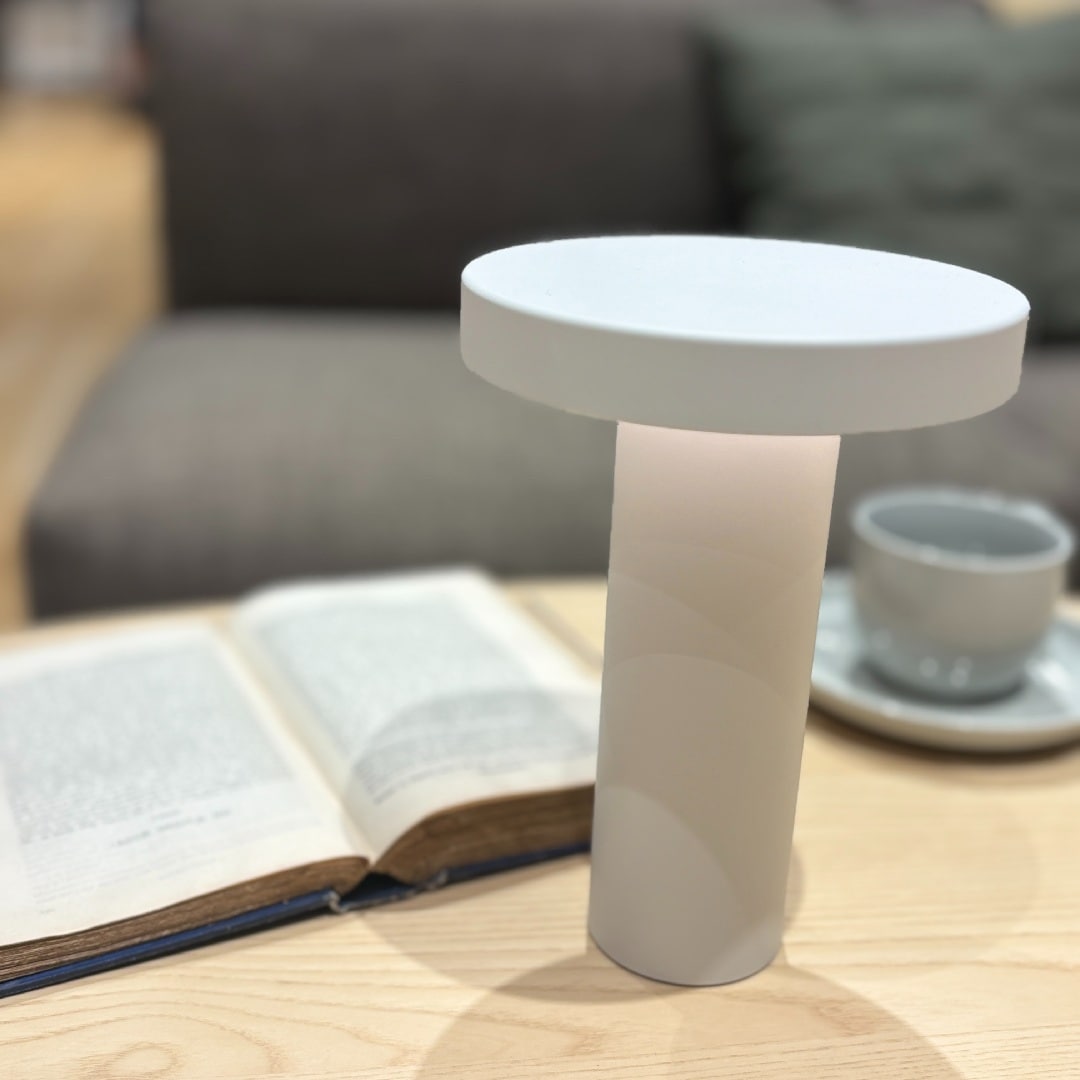 【無印良品】いつものお部屋に、あたたかな灯りを。新商品『インテリアライト』_kX17VX