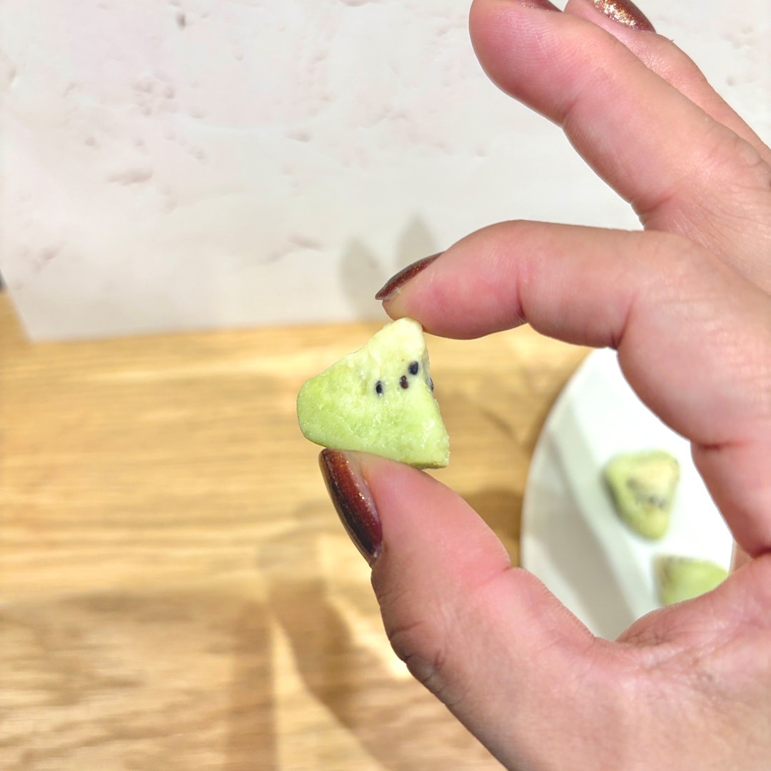【イオンモール新発田】フルーツの甘みを生かした、しみこみチョコシリーズ_JV6Plx