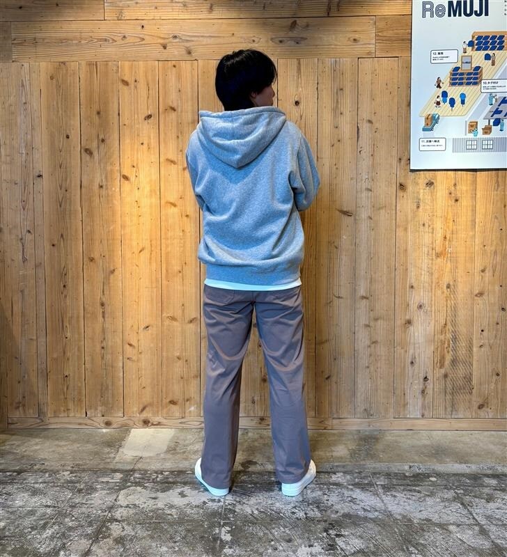うしろ