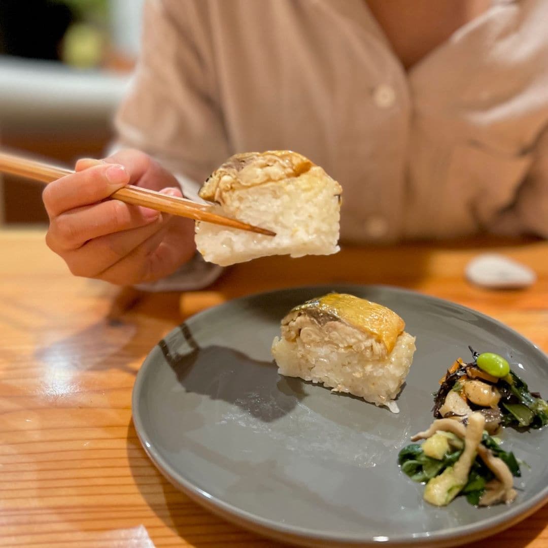 焼き鯖寿司2