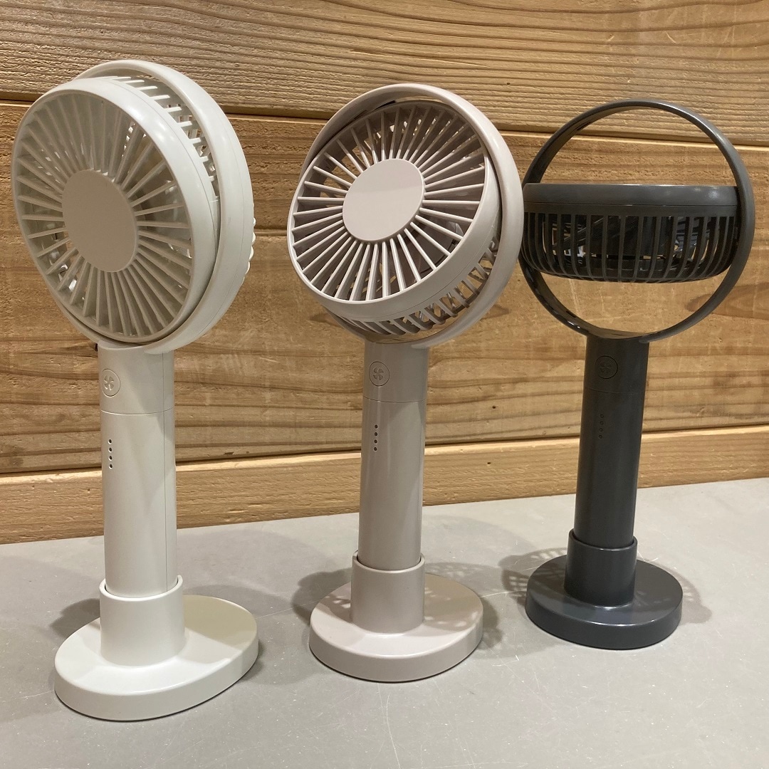 【イオンモール京都五条】モバイルバッテリーにもなる。｜角度が変えられる充電式ハンディファン