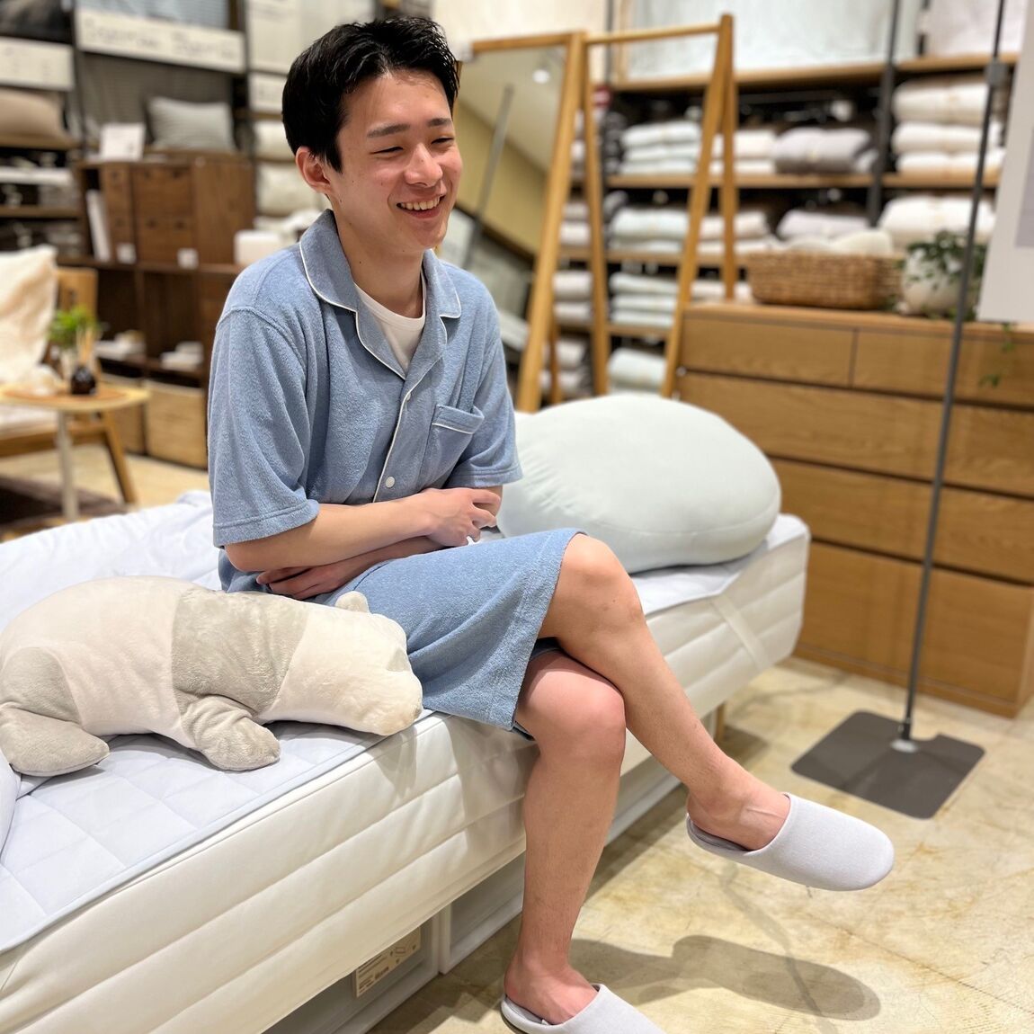 ベット　座る