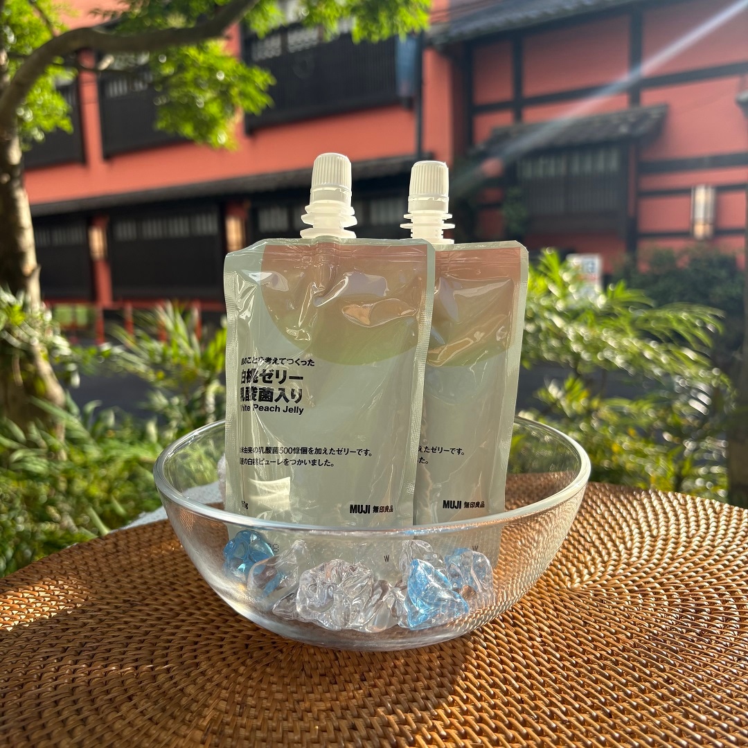 【肌のことを考えてつくった　白桃ゼリー　乳酸菌入り】　画像