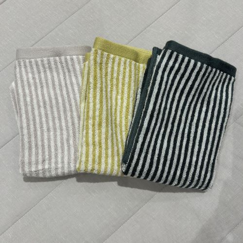 ３色のふっくらパイルタオル