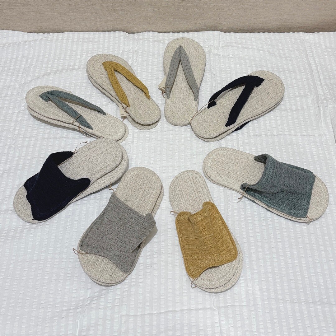 ルームサンダル