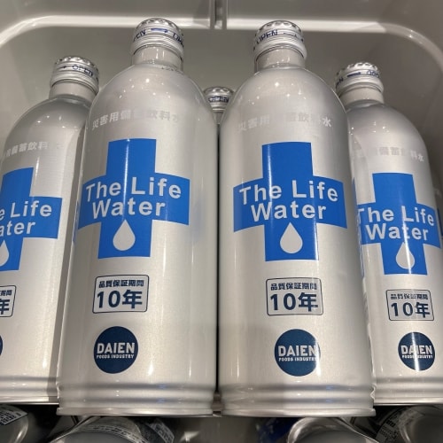 ボトルに入った水