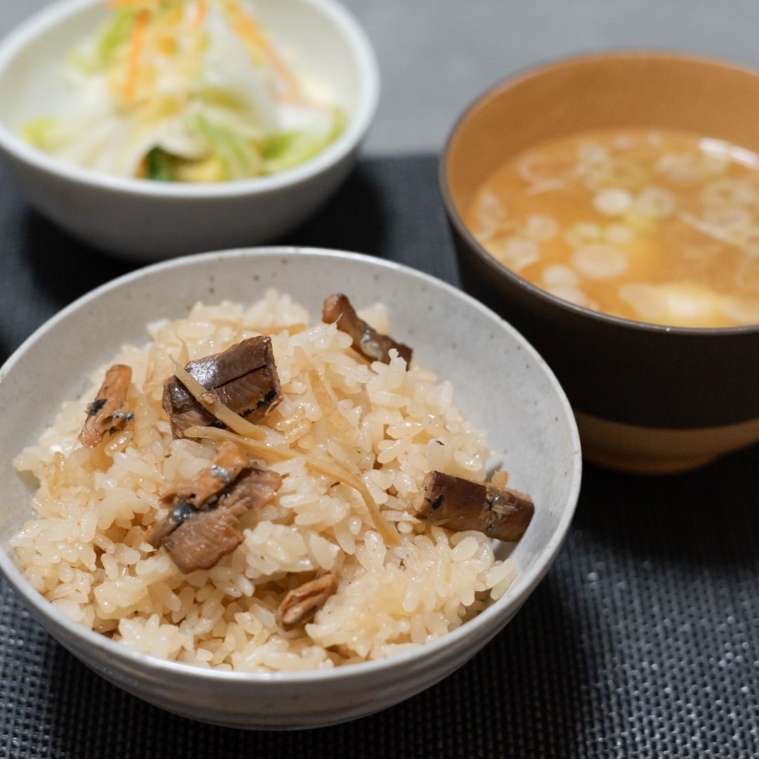 【イオンモール新発田】秋の味覚炊き込みごはんの素｜秋刀魚と生姜のごはん