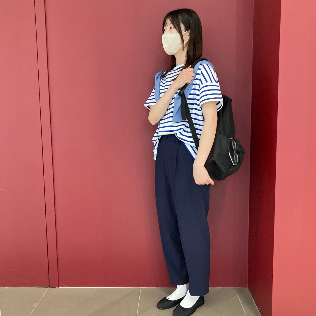 スタッフスナップ全身のしゃ