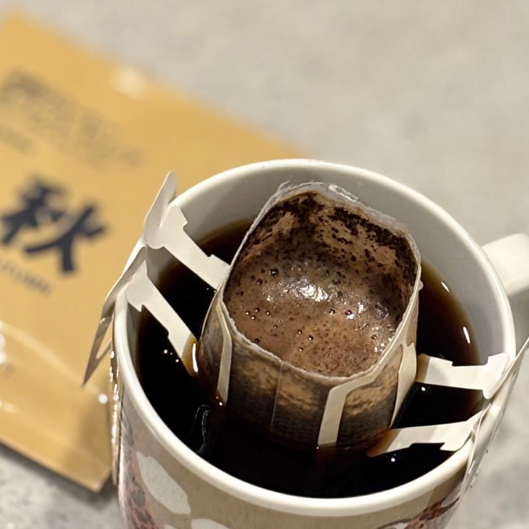 【ザ・モール仙台長町】秋ブレンドコーヒー ドリップしている様子