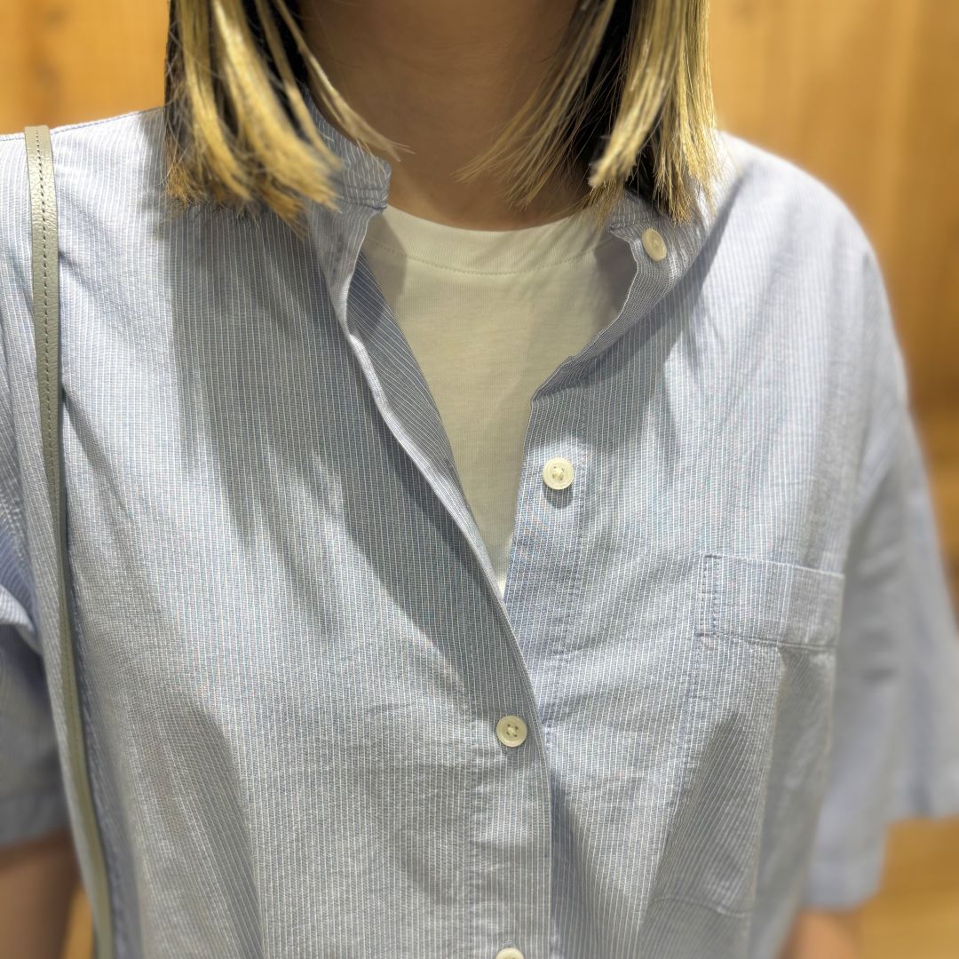 胸元