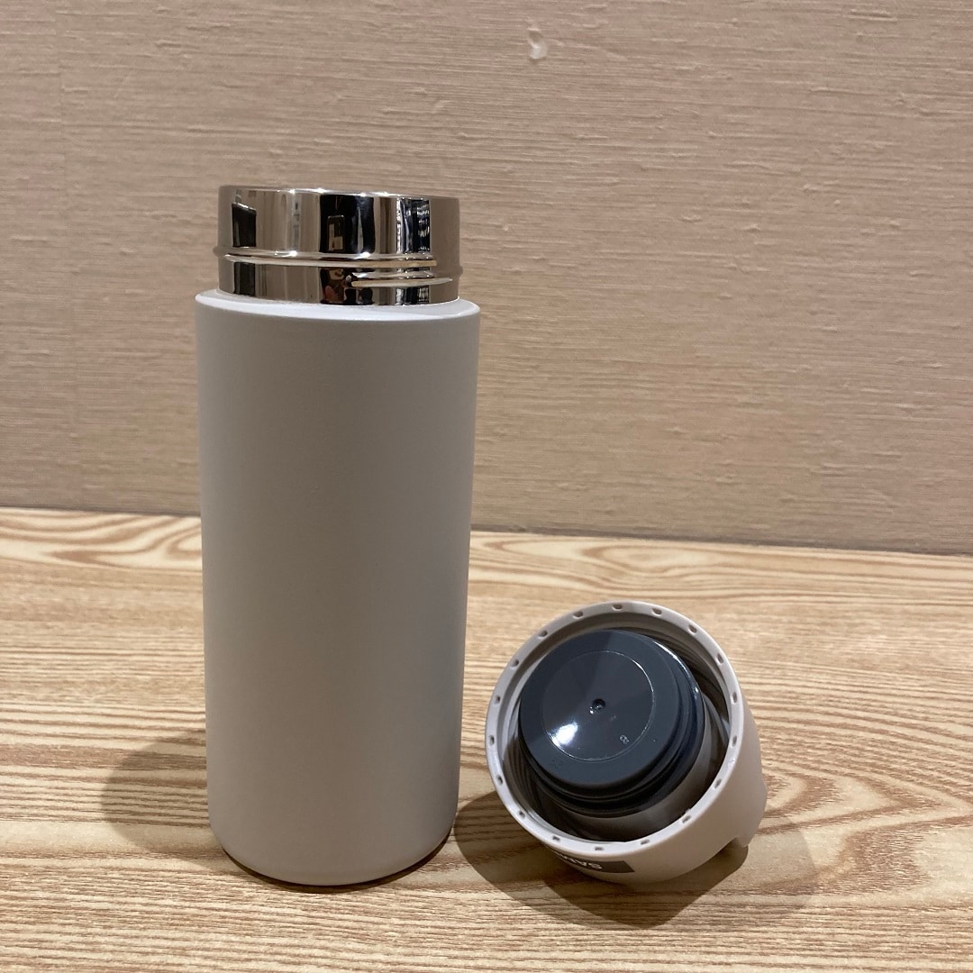 蓋と本体の写真