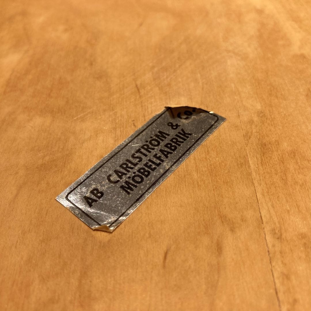 サイドテーブル