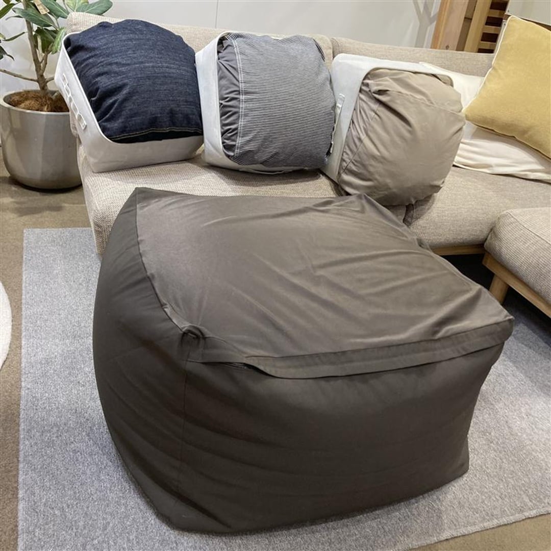 ソファ本体とカバー