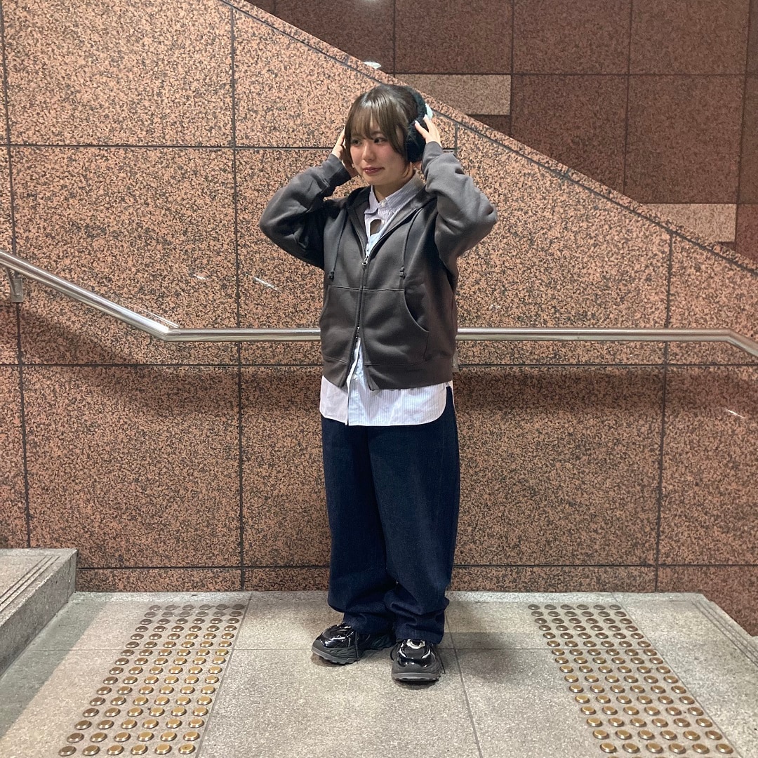 立っている写真