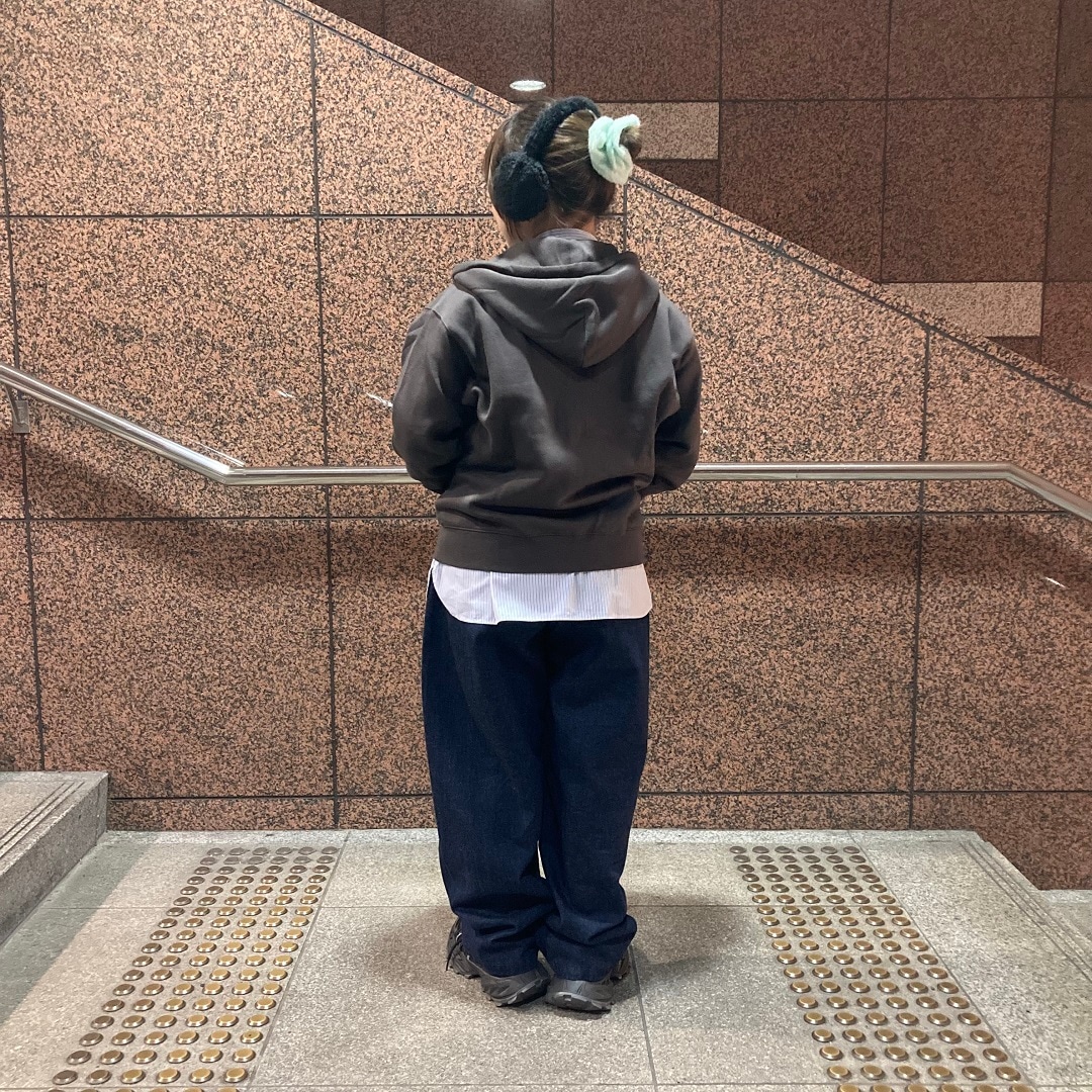 立っている写真