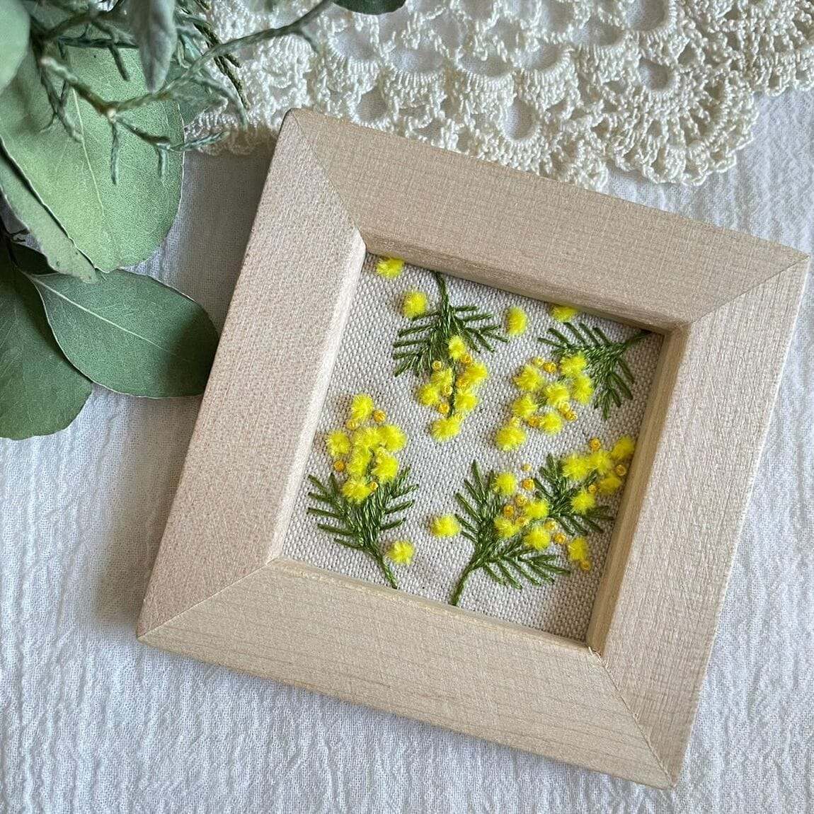 刺繍の枯れないお花